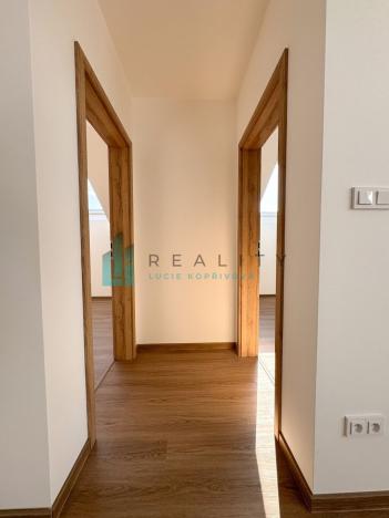 Prodej bytu 3+kk, Strážnice, Grůska, 74 m2