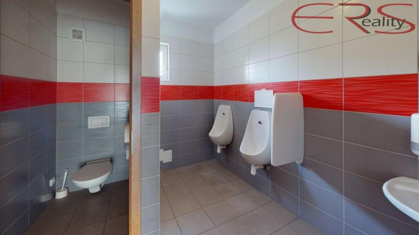 Prodej kanceláře, Mladá Boleslav - Mladá Boleslav IV, 1800 m2