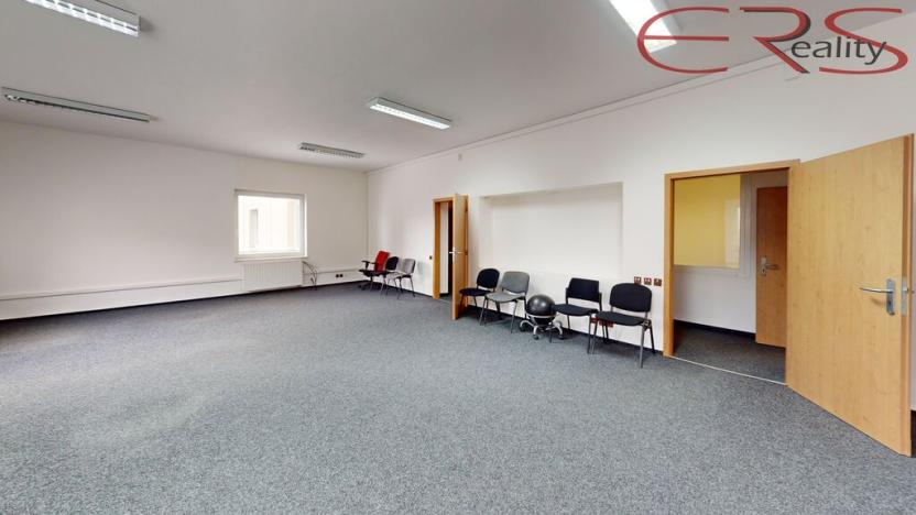 Prodej kanceláře, Mladá Boleslav - Mladá Boleslav IV, 1800 m2