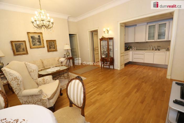 Prodej bytu 2+kk, Mariánské Lázně, Masarykova, 68 m2