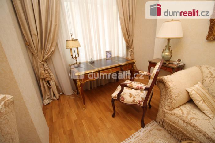 Prodej bytu 2+kk, Mariánské Lázně, Masarykova, 68 m2