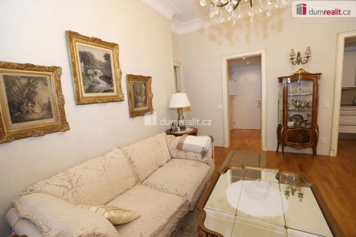 Prodej bytu 2+kk, Mariánské Lázně, Masarykova, 68 m2