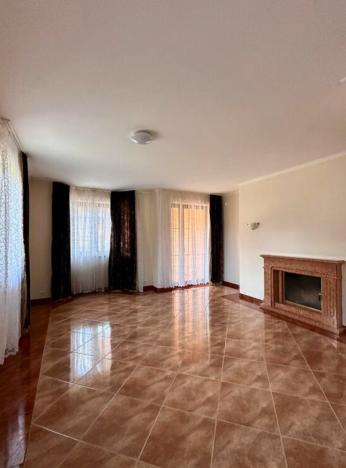 Prodej rodinného domu, Nová Role - Mezirolí, 310 m2