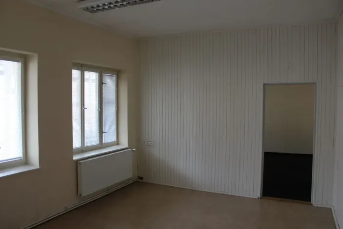 Pronájem obchodního prostoru, Mariánské Lázně, Husova, 100 m2
