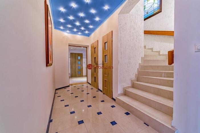 Pronájem kanceláře, Mlékojedy, 216 m2