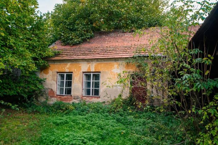 Prodej zemědělské usedlosti, Lešany - Břežany, 300 m2