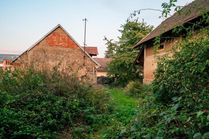 Prodej zemědělské usedlosti, Lešany - Břežany, 300 m2