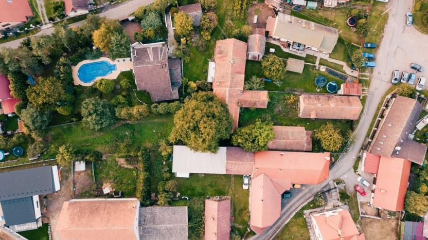 Prodej zemědělské usedlosti, Lešany - Břežany, 300 m2