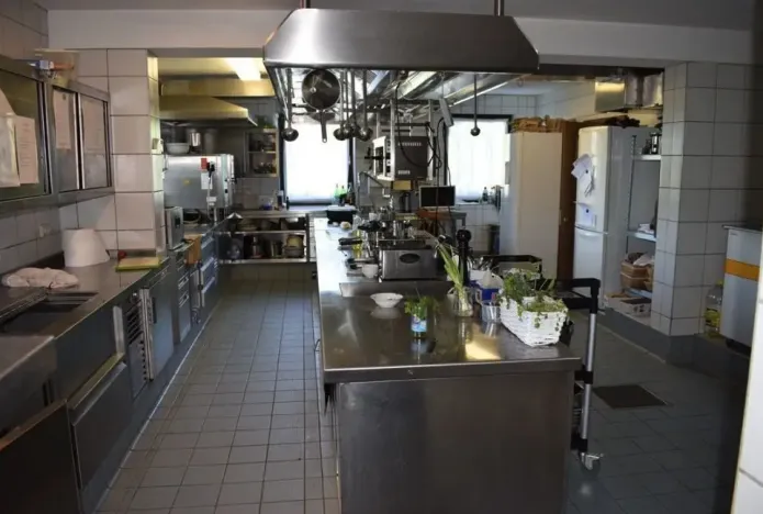 Prodej rodinného domu, Neualbenreuth,Německo, 2136 m2