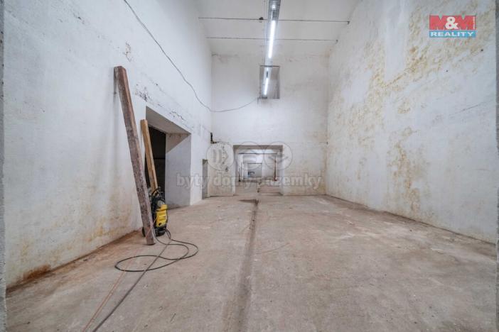 Pronájem skladu, Štěnovice, Plzeňská, 1366 m2