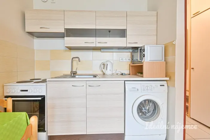 Pronájem bytu 1+kk, Brno - Bystrc, Opálkova, 24 m2