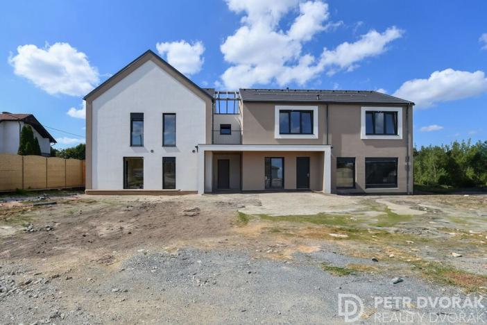 Prodej bytu 4+kk, Praha - Pitkovice, Žampiónová, 163 m2