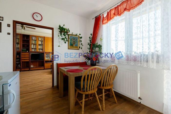 Prodej bytu 3+1, Velké Bílovice, Široká, 103 m2