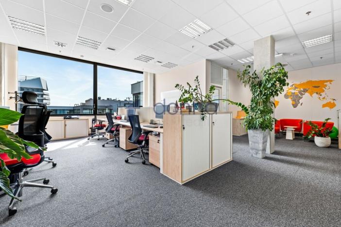 Pronájem kanceláře, Praha - Stodůlky, Laurinova, 300 m2