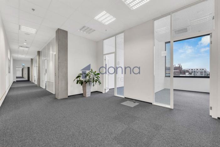 Pronájem kanceláře, Praha - Stodůlky, Laurinova, 300 m2