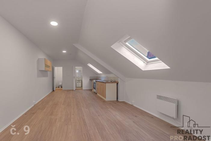 Pronájem bytu 2+kk, Znojmo, Kollárova, 59 m2