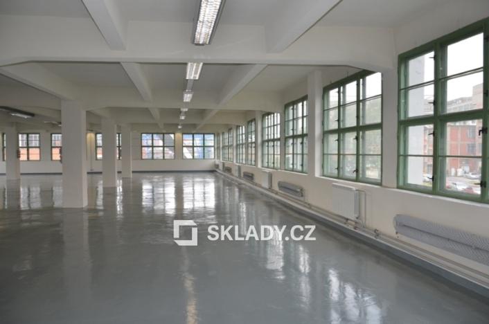 Pronájem skladu, Zlín, Dvacátá, 620 m2