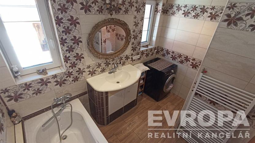 Prodej rodinného domu, Kozlovice, 176 m2