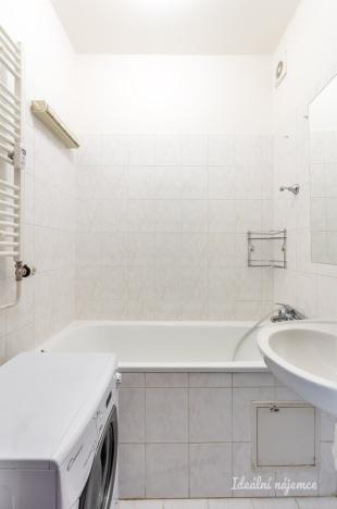 Pronájem bytu 2+1, Praha - Vinohrady, Perunova, 55 m2