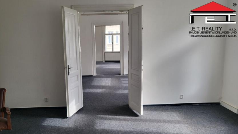 Pronájem kanceláře, Ostrava - Moravská Ostrava, Čs. legií, 185 m2