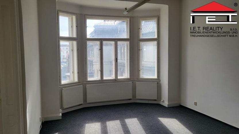 Pronájem kanceláře, Ostrava - Moravská Ostrava, Čs. legií, 185 m2