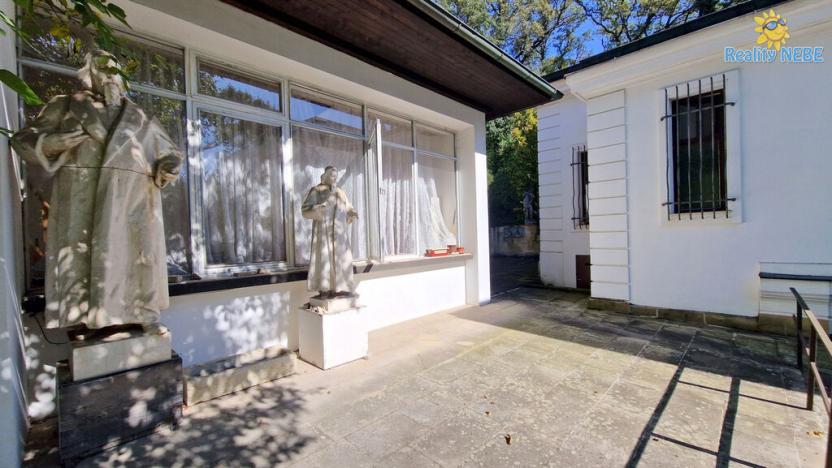 Prodej rodinného domu, Praha - Hodkovičky, V lučinách, 407 m2