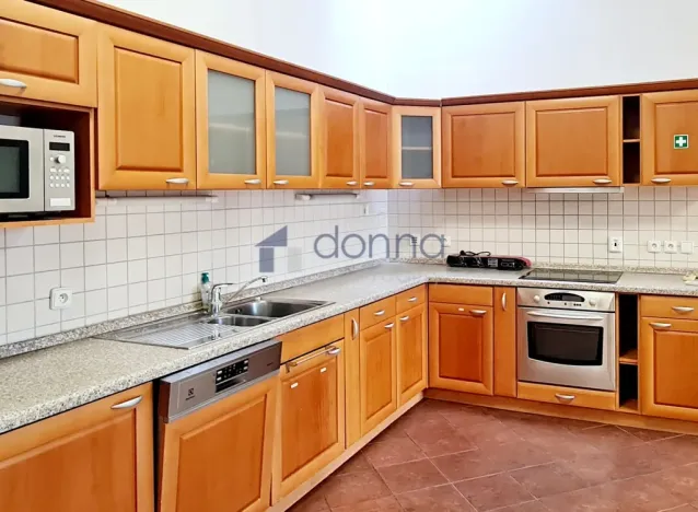 Pronájem kanceláře, Praha - Staré Město, Na příkopě, 203 m2