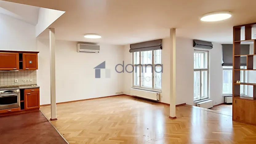 Pronájem kanceláře, Praha, Senovážné náměstí, 203 m2