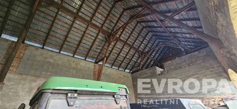 Prodej komerční nemovitosti, Ploskovice - Těchobuzice, Těchobuzice, 1180 m2