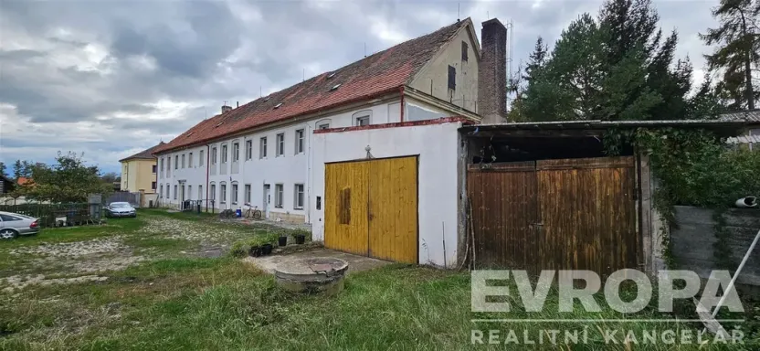 Prodej komerční nemovitosti, Ploskovice - Těchobuzice, Těchobuzice, 1180 m2