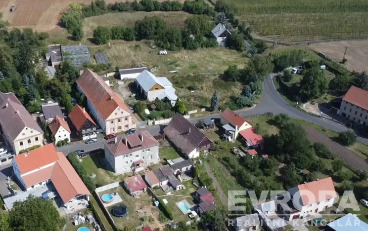 Prodej komerční nemovitosti, Ploskovice - Těchobuzice, Těchobuzice, 1180 m2
