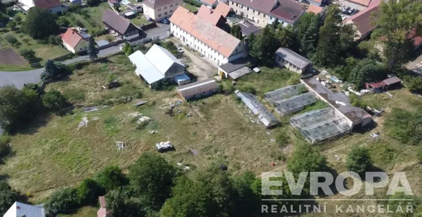 Prodej komerční nemovitosti, Ploskovice - Těchobuzice, Těchobuzice, 1180 m2