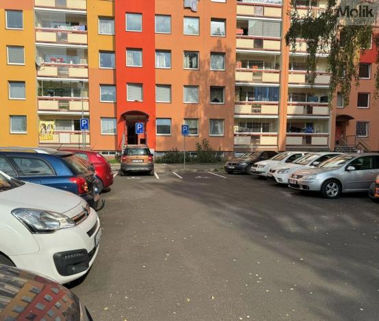 Prodej bytu 3+1, Teplice - Prosetice, Pod školou, 74 m2