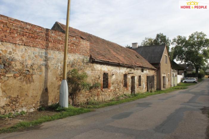 Prodej historického objektu, Bystřice, Ješutovo náměstí, 673 m2