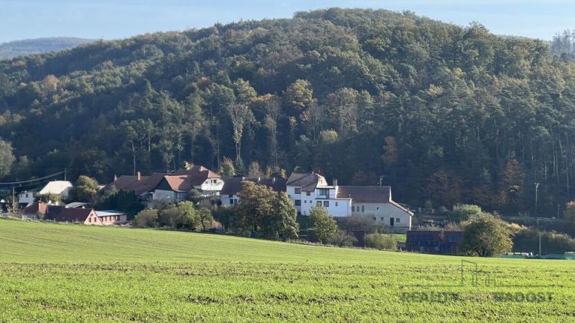 Prodej pozemku pro bydlení, Lažany, 3195 m2