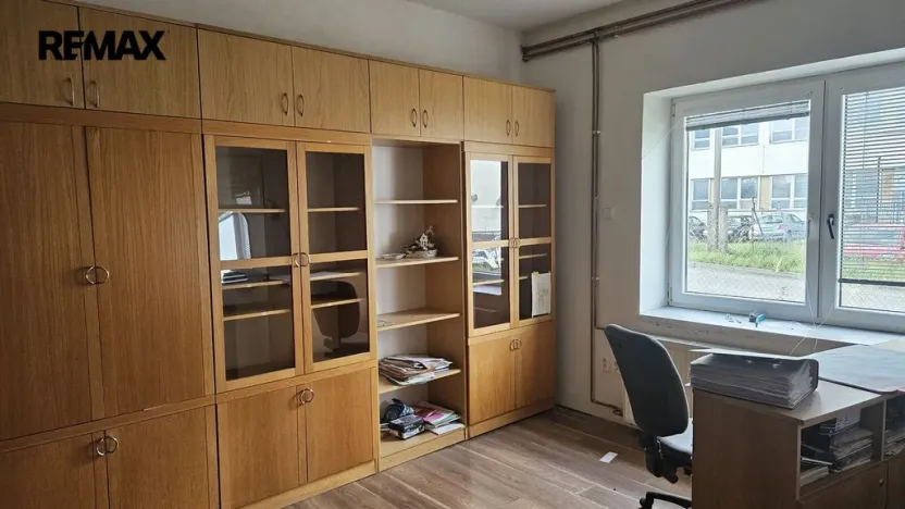 Pronájem obchodního prostoru, Strakonice - Strakonice I, Heydukova, 1280 m2