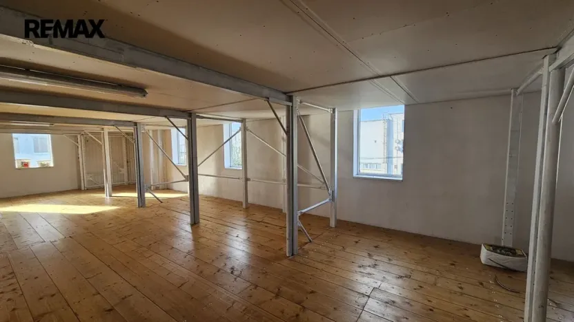 Pronájem obchodního prostoru, Strakonice - Strakonice I, Heydukova, 1280 m2