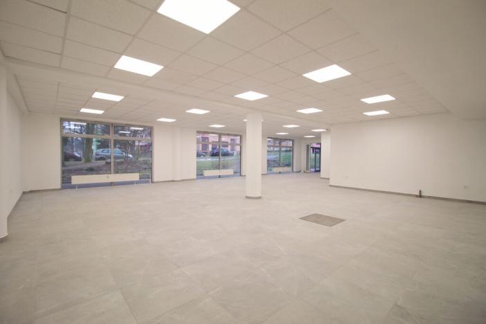 Pronájem obchodního prostoru, Chodov, náměstí ČSM, 180 m2