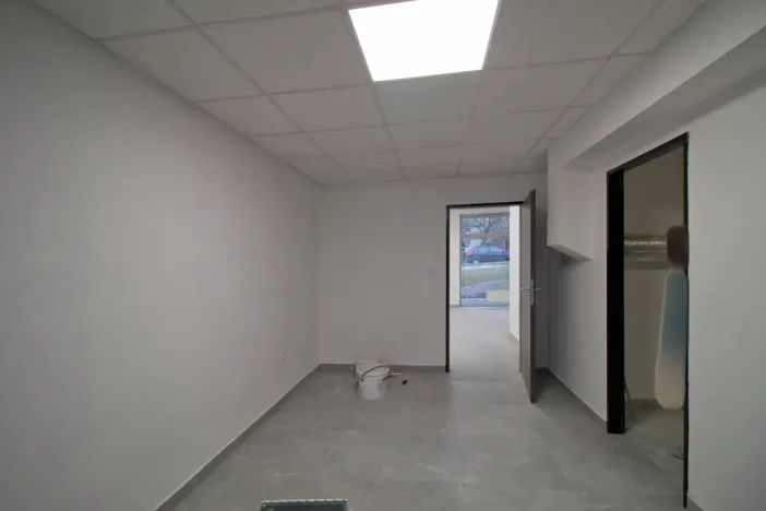 Pronájem obchodního prostoru, Chodov, náměstí ČSM, 180 m2