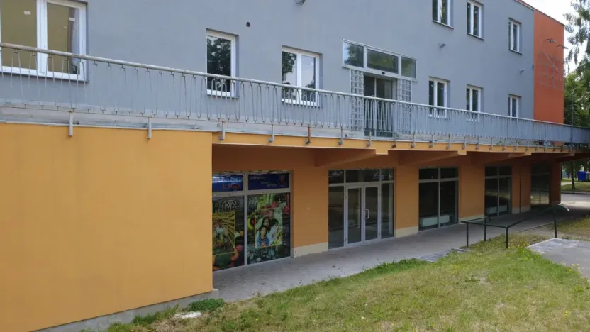 Pronájem obchodního prostoru, Chodov, náměstí ČSM, 180 m2