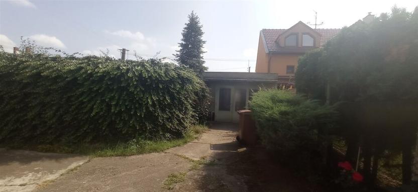 Prodej garáže, Břeclav, okres břeclav, Na Pěšině, 60 m2