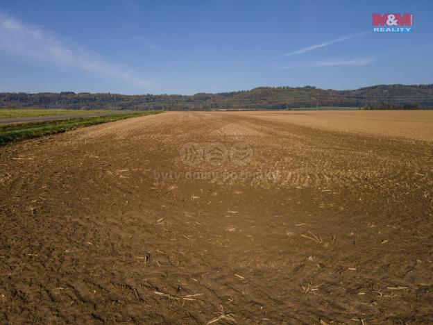 Prodej komerčního pozemku, Vražné, 37335 m2