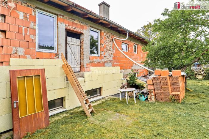 Prodej rodinného domu, Praha - Lochkov, K úvozu, 320 m2