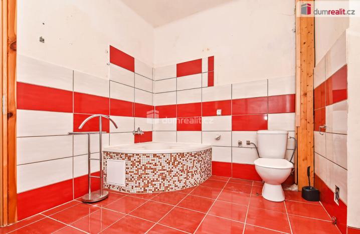 Prodej rodinného domu, Praha - Lochkov, K úvozu, 320 m2