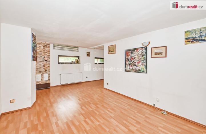 Prodej rodinného domu, Praha - Lochkov, K úvozu, 320 m2