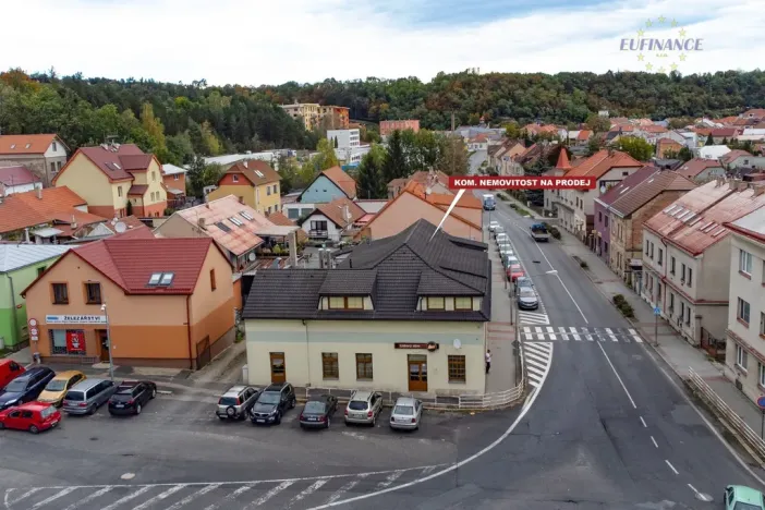 Prodej obchodního prostoru, Kralupy nad Vltavou - Mikovice, Lidové nám., 671 m2