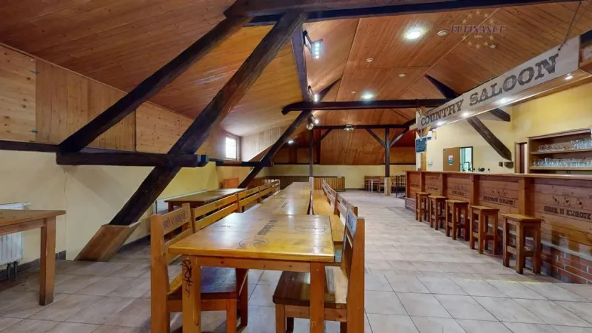 Prodej obchodního prostoru, Kralupy nad Vltavou - Mikovice, Lidové nám., 671 m2