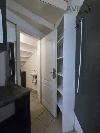 Pronájem obchodního prostoru, Benešov, Vnoučkova, 16 m2