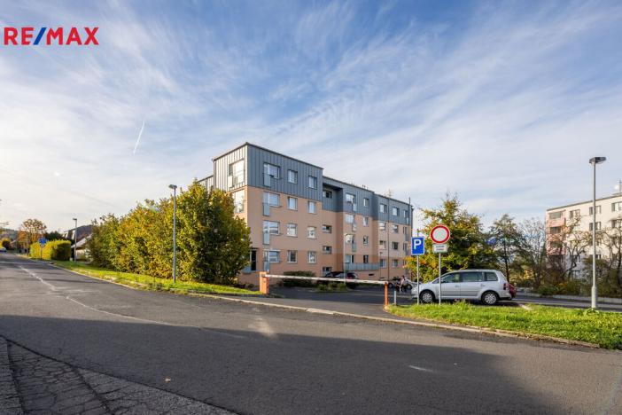 Prodej bytu 3+1, Karlovy Vary - Doubí, Spálená, 83 m2