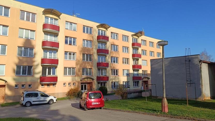 Prodej bytu 1+1, Trhové Sviny, Sídliště, 40 m2